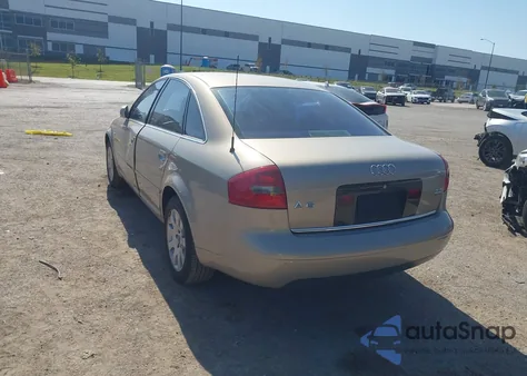 1998 Audi A6 z USA, uszkodzony, nr VIN WAUBA24B4WN139909